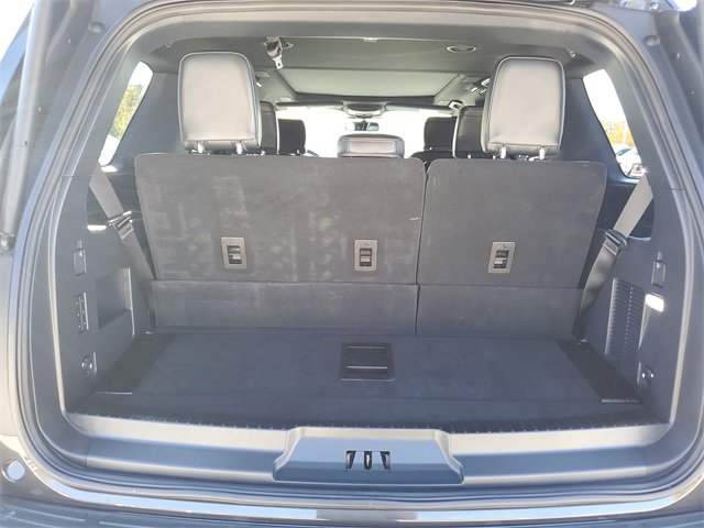 Used 2024 Ford Expedition Platinum image 9