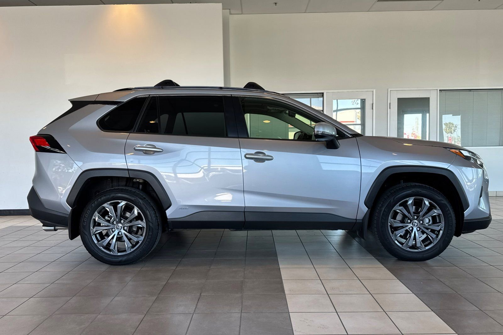Certified 2022 Toyota RAV4 XLE Premium AWD/4WD image 3