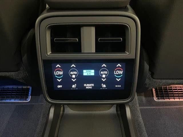 New 2025 Porsche Taycan 4S image 24