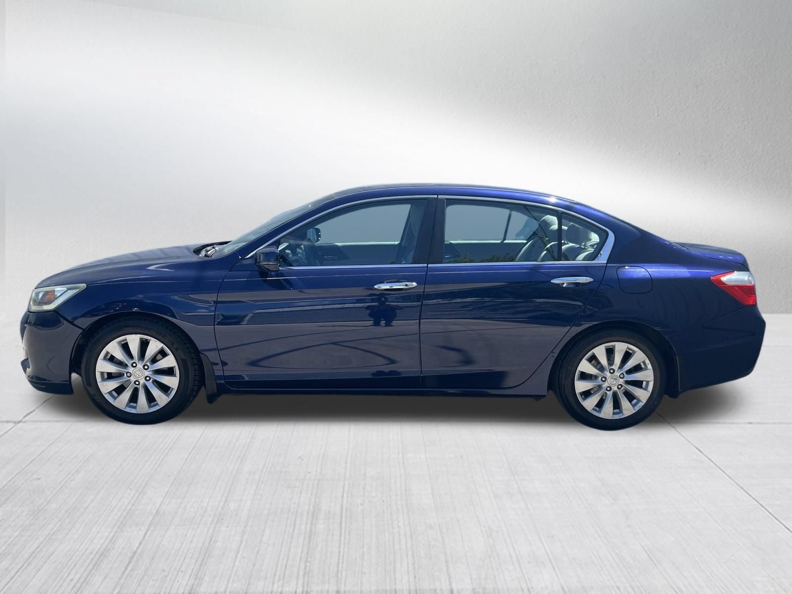 Used 2013 Honda Accord EX image 4