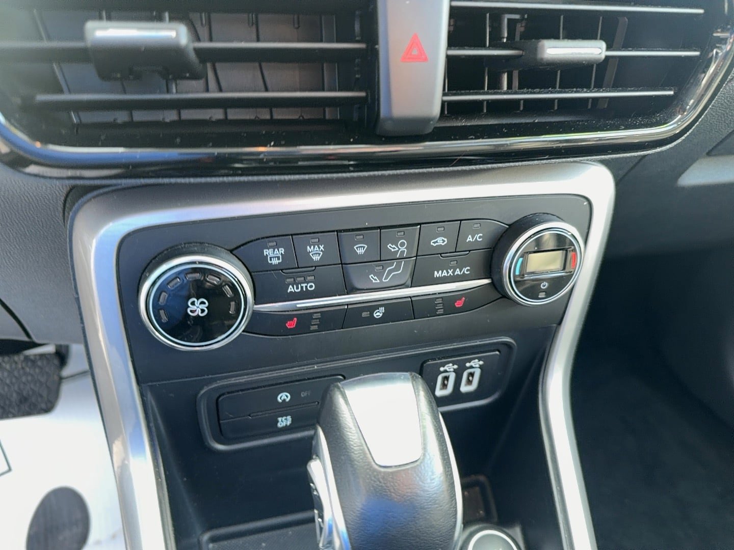 Used 2021 Ford EcoSport Titanium AWD/4WD image 21