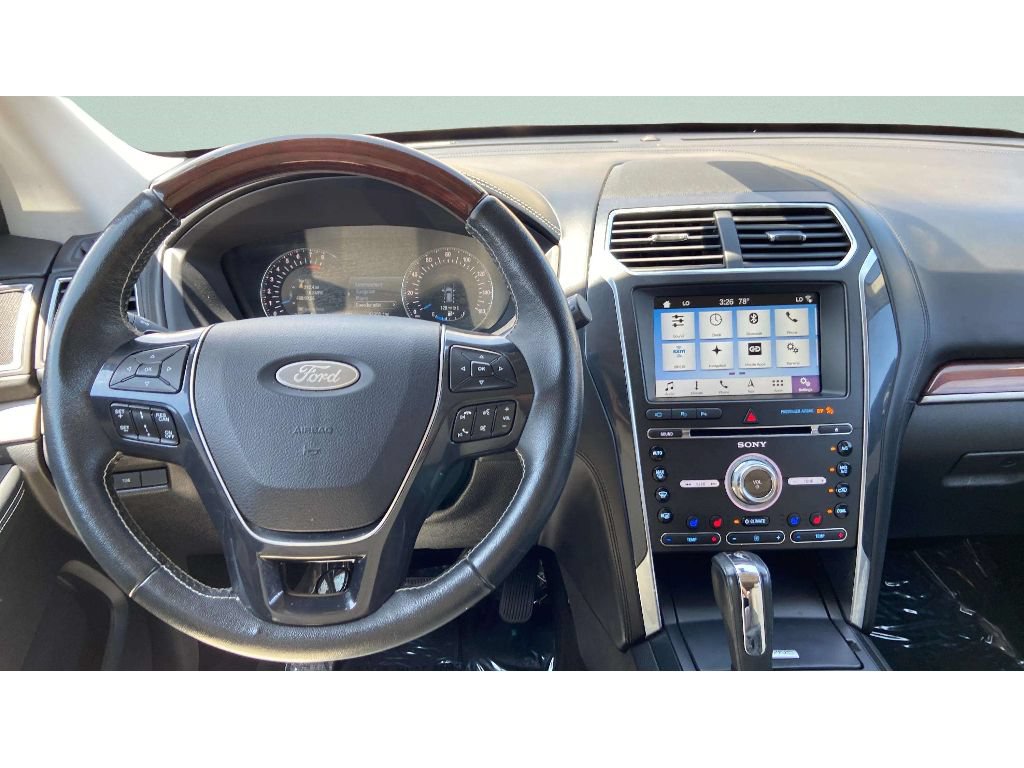 Used 2018 Ford Explorer Platinum AWD/4WD image 9