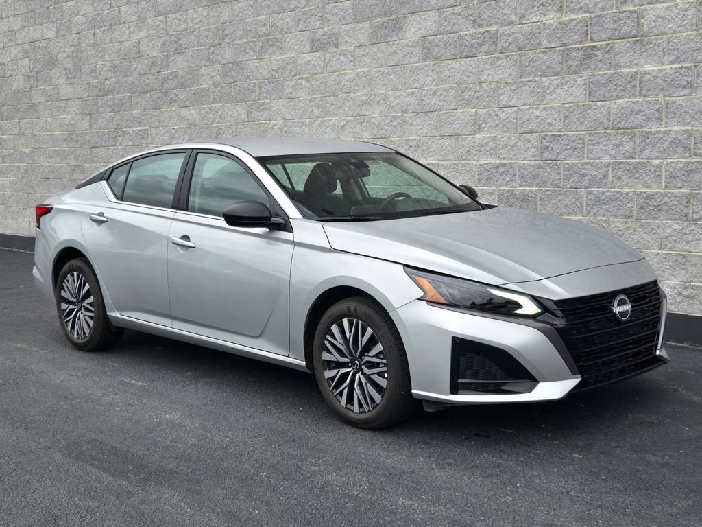 Used 2026 Nissan Altima 2.5 SV AWD/4WD image 7