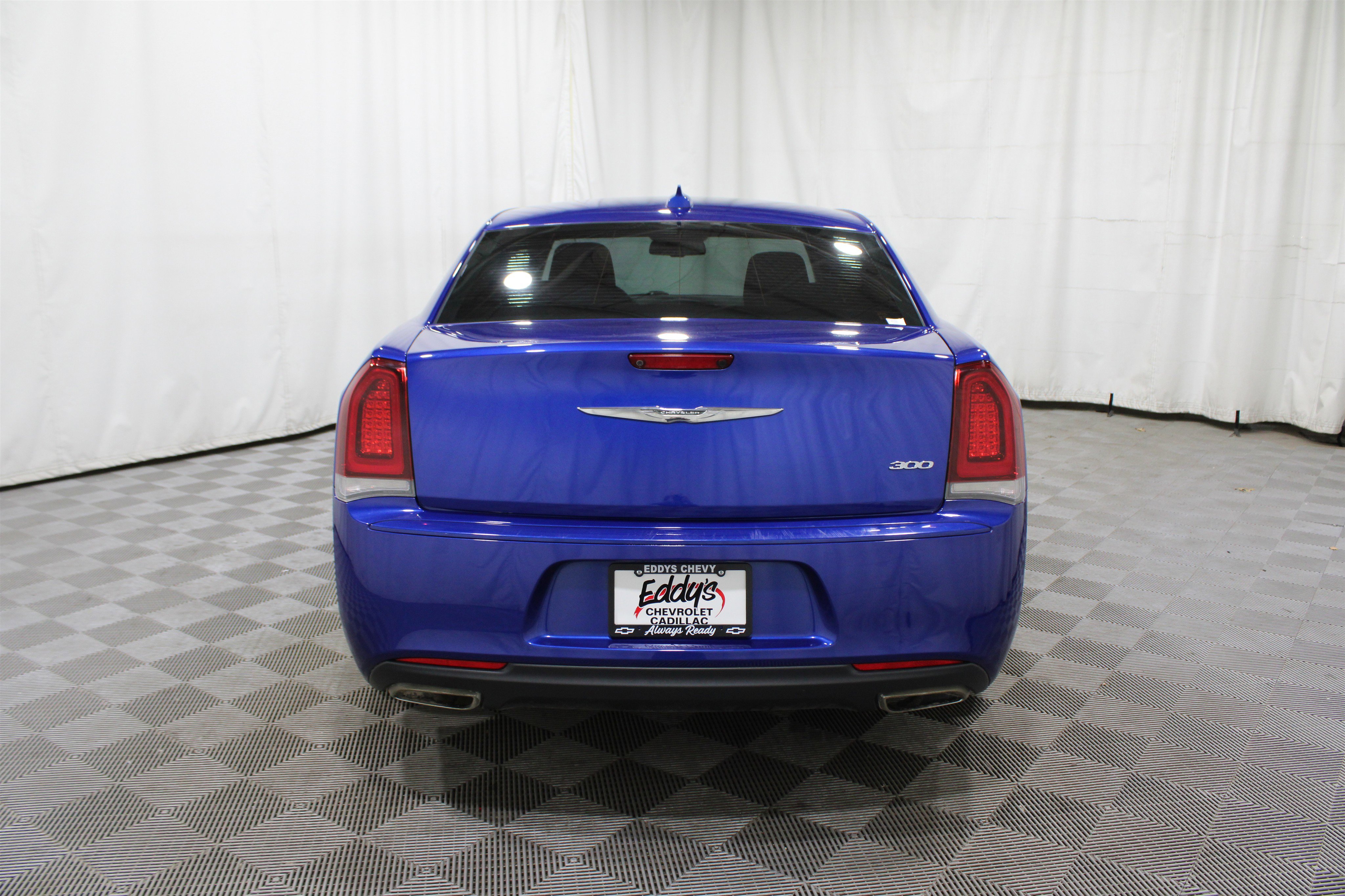 Used 2018 Chrysler 300 Touring w/ Sport Appearance Package image 31