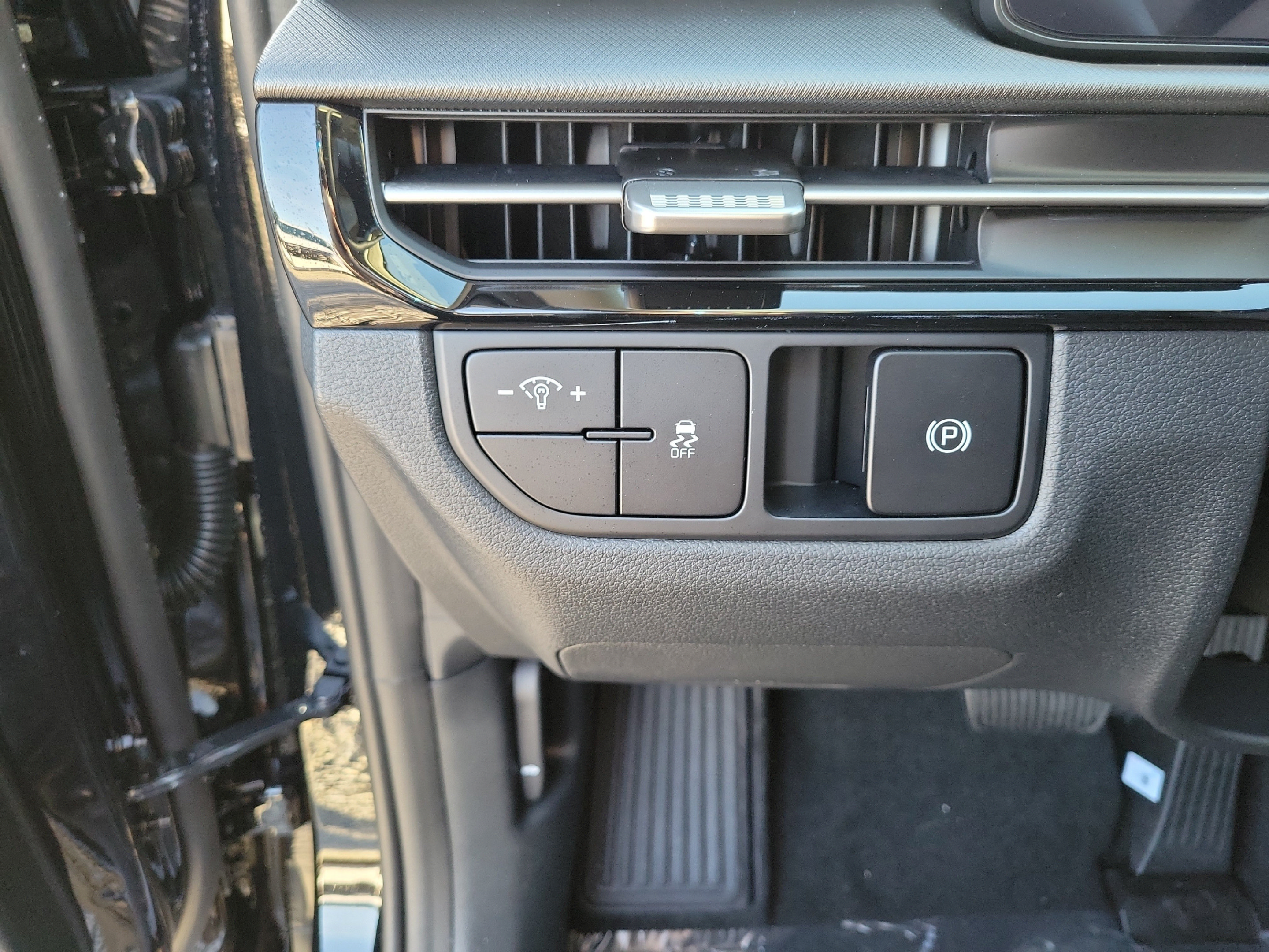 New 2027 Kia Sportage LX w/ LX Convenience Package FWD image 25