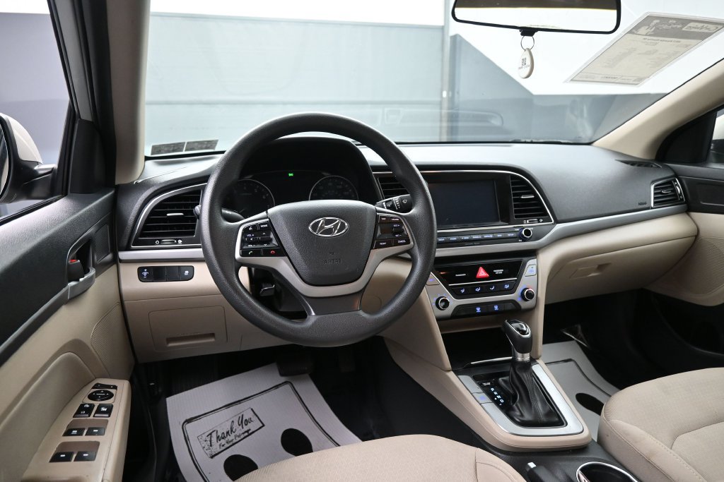 Used 2017 Hyundai Elantra SE FWD image 20