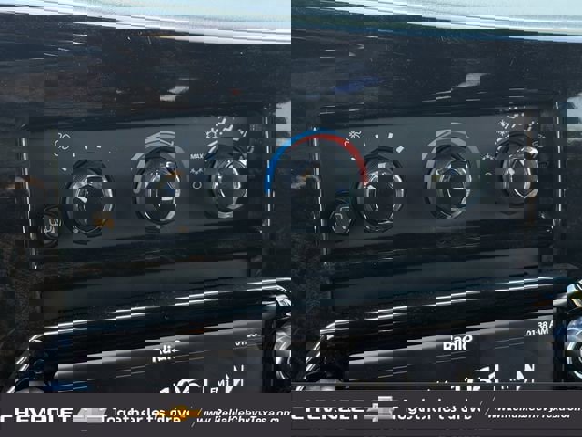 Used 2022 GMC Savana 2500 Extended w/ Enhanced Convenience Package image 24