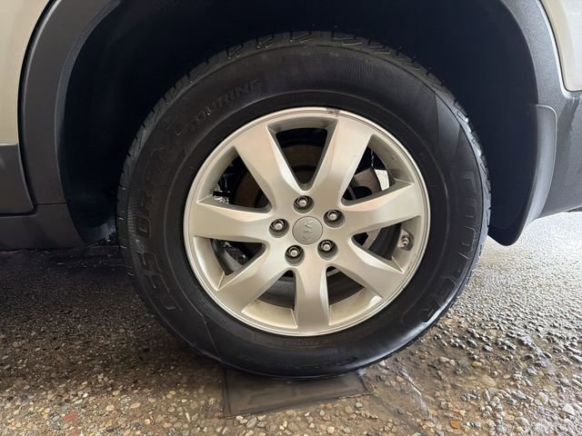Used 2012 Kia Sorento LX image 10