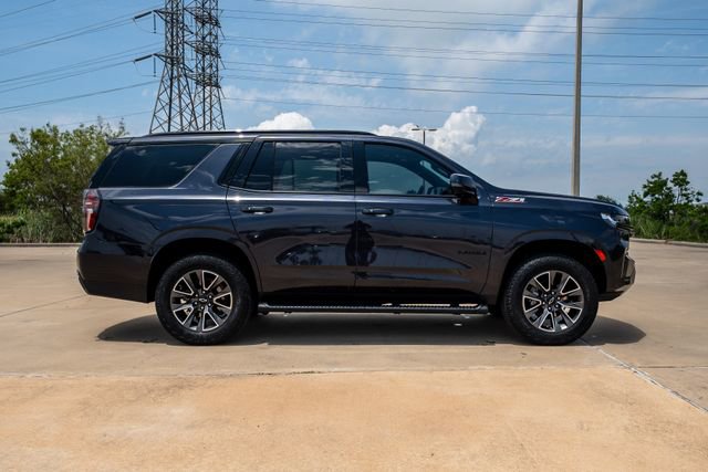 Used 2023 Chevrolet Tahoe Z71 w/ Luxury Package AWD/4WD image 4