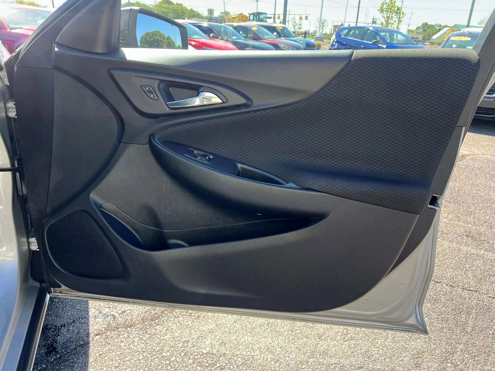 Used 2020 Chevrolet Malibu LS w/ LPO, Convenience Package 1 image 27