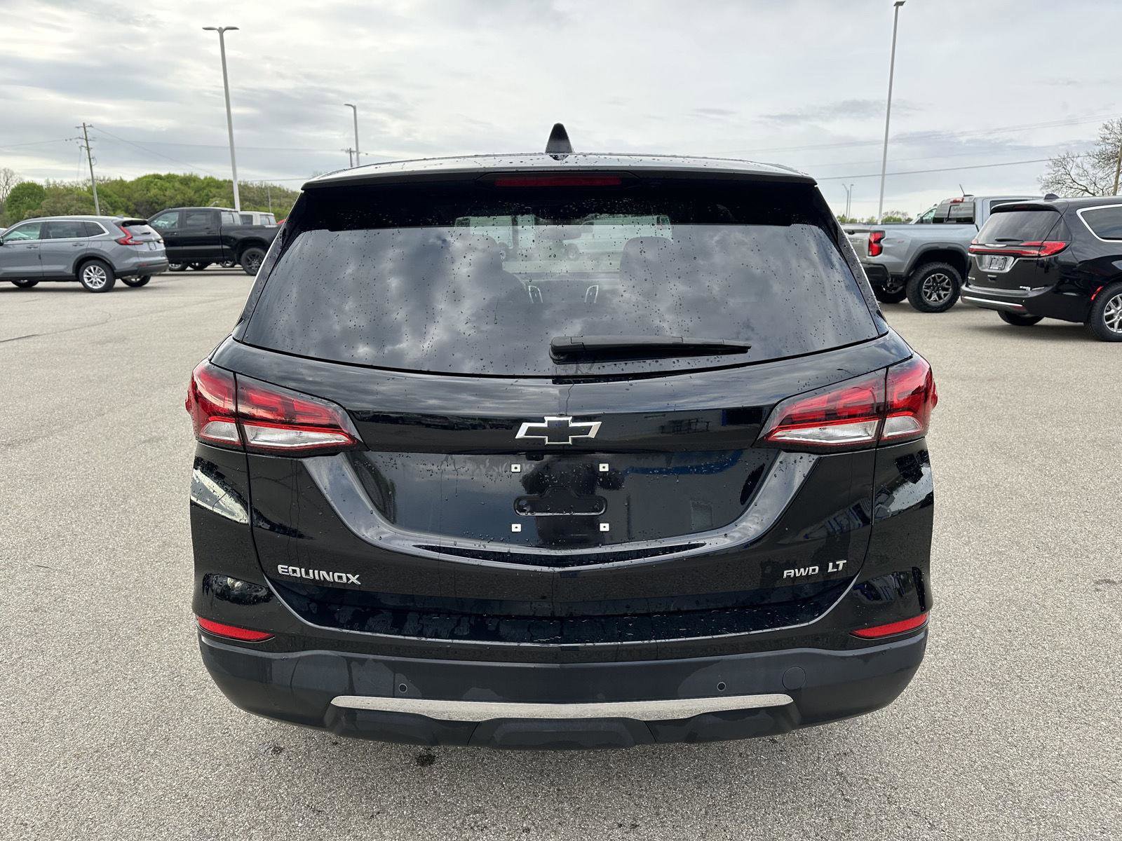 Used 2024 Chevrolet Equinox LT w/ LPO, Floor Liner Package AWD/4WD image 4