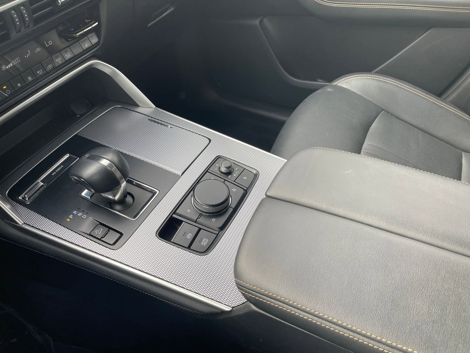 Used 2025 MAZDA CX-90 3.3 Turbo w/ Preferred Package image 44