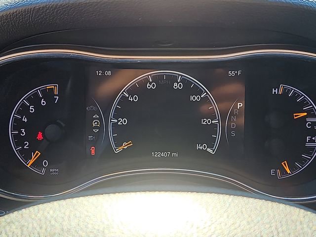 Used 2015 Jeep Grand Cherokee Limited w/ Luxury Group II image 34