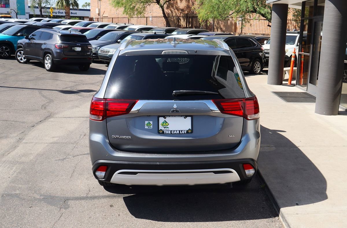 Used 2020 Mitsubishi Outlander SE image 10