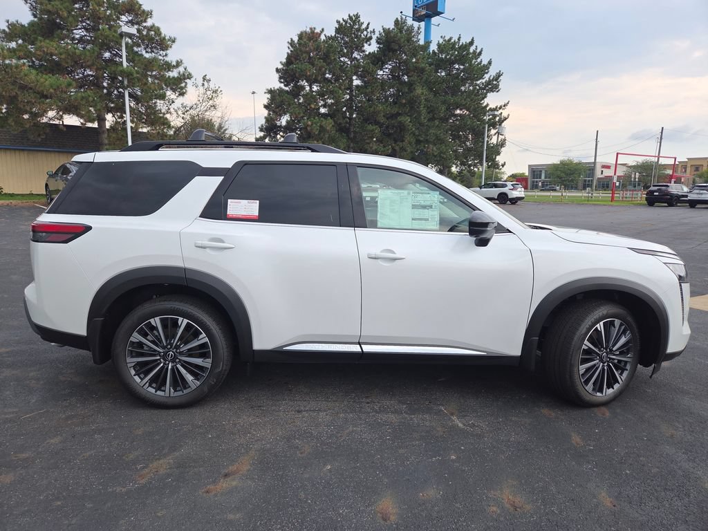 New 2026 Nissan Pathfinder Platinum AWD/4WD image 28