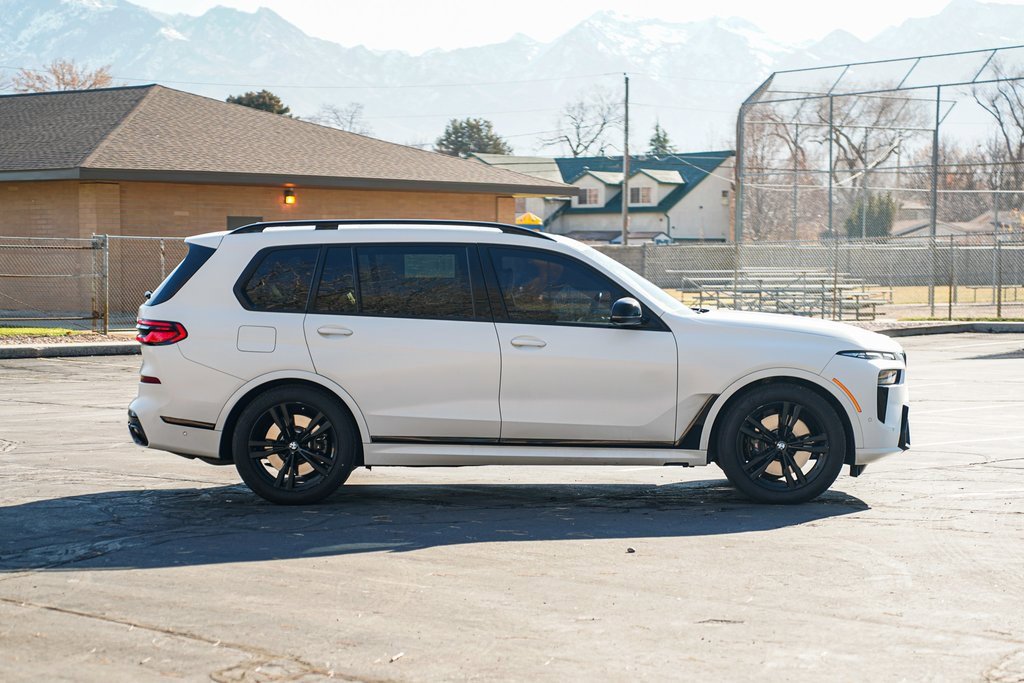 Used 2023 BMW X7 M60i w/ Executive Package image 4