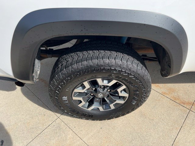 Used 2022 Toyota Tacoma TRD Off-Road w/ TRD Premium Off Road Package AWD/4WD image 15