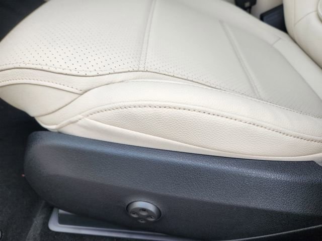 Certified 2026 Mercedes-Benz GLC 300 4MATIC image 9