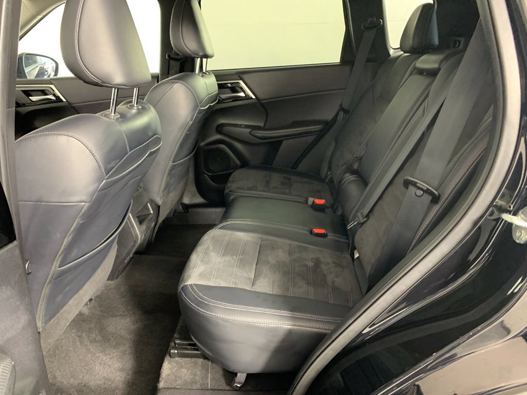 Used 2024 Mitsubishi Outlander SE FWD image 32