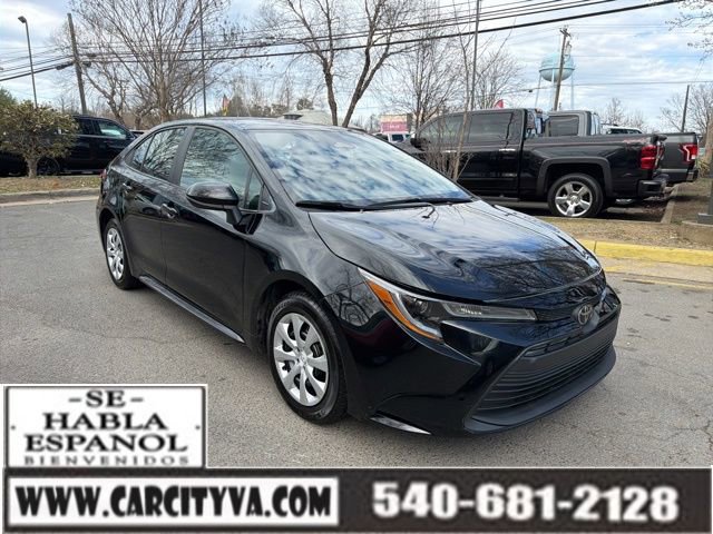 Used 2024 Toyota Corolla LE FWD image 1