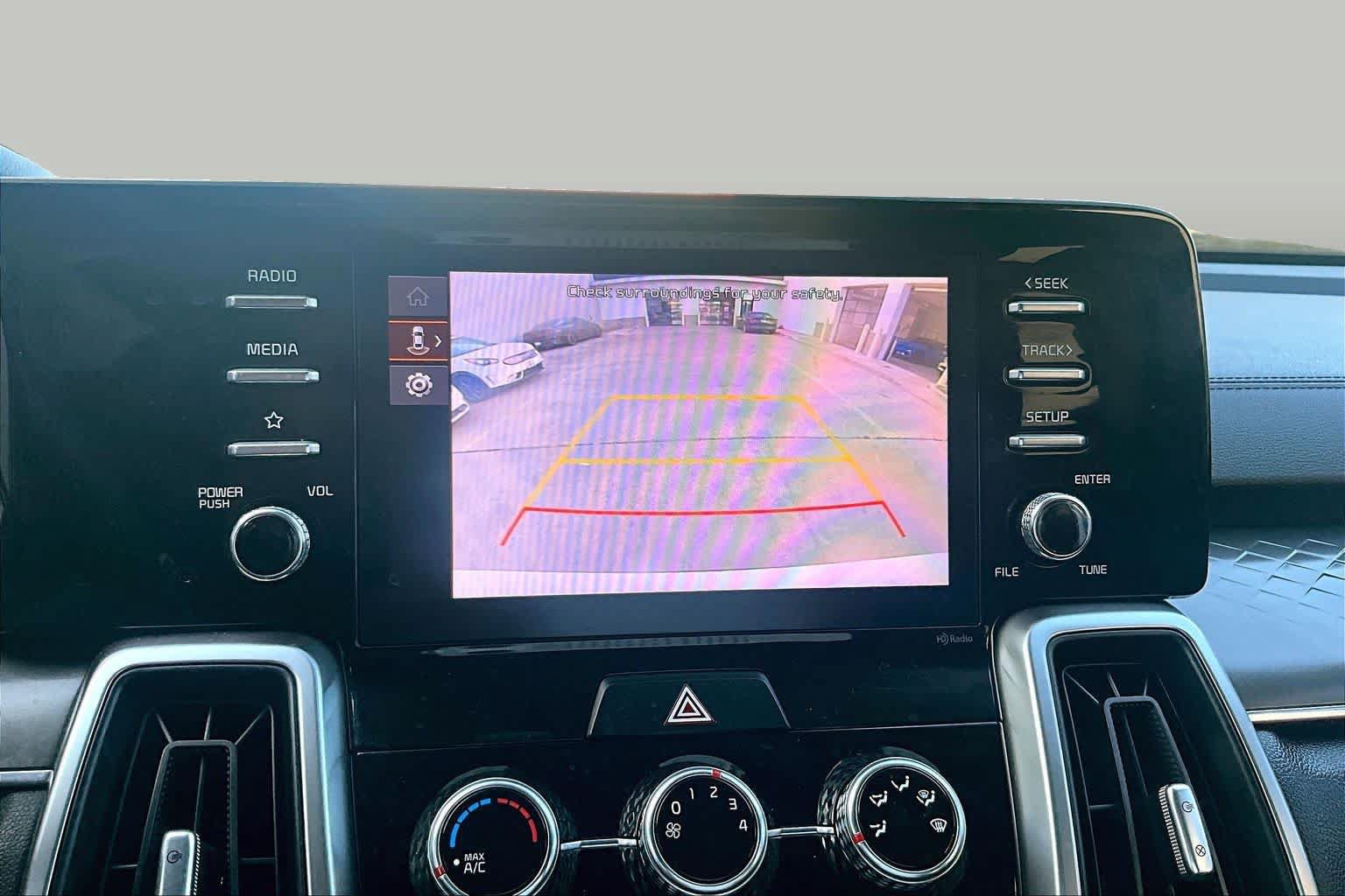 Used 2022 Kia Sorento LX FWD image 28