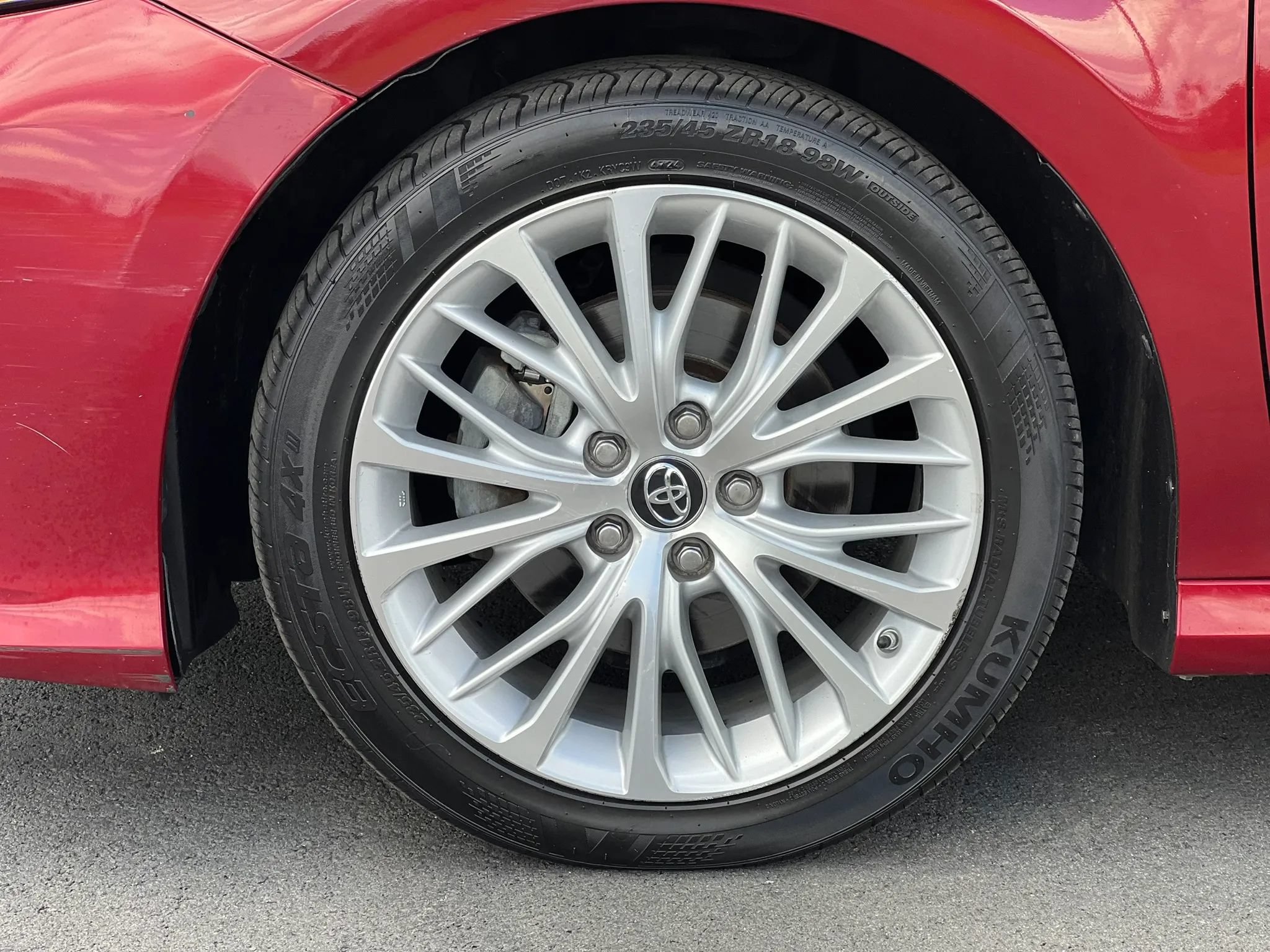 Used 2018 Toyota Camry XLE FWD image 44