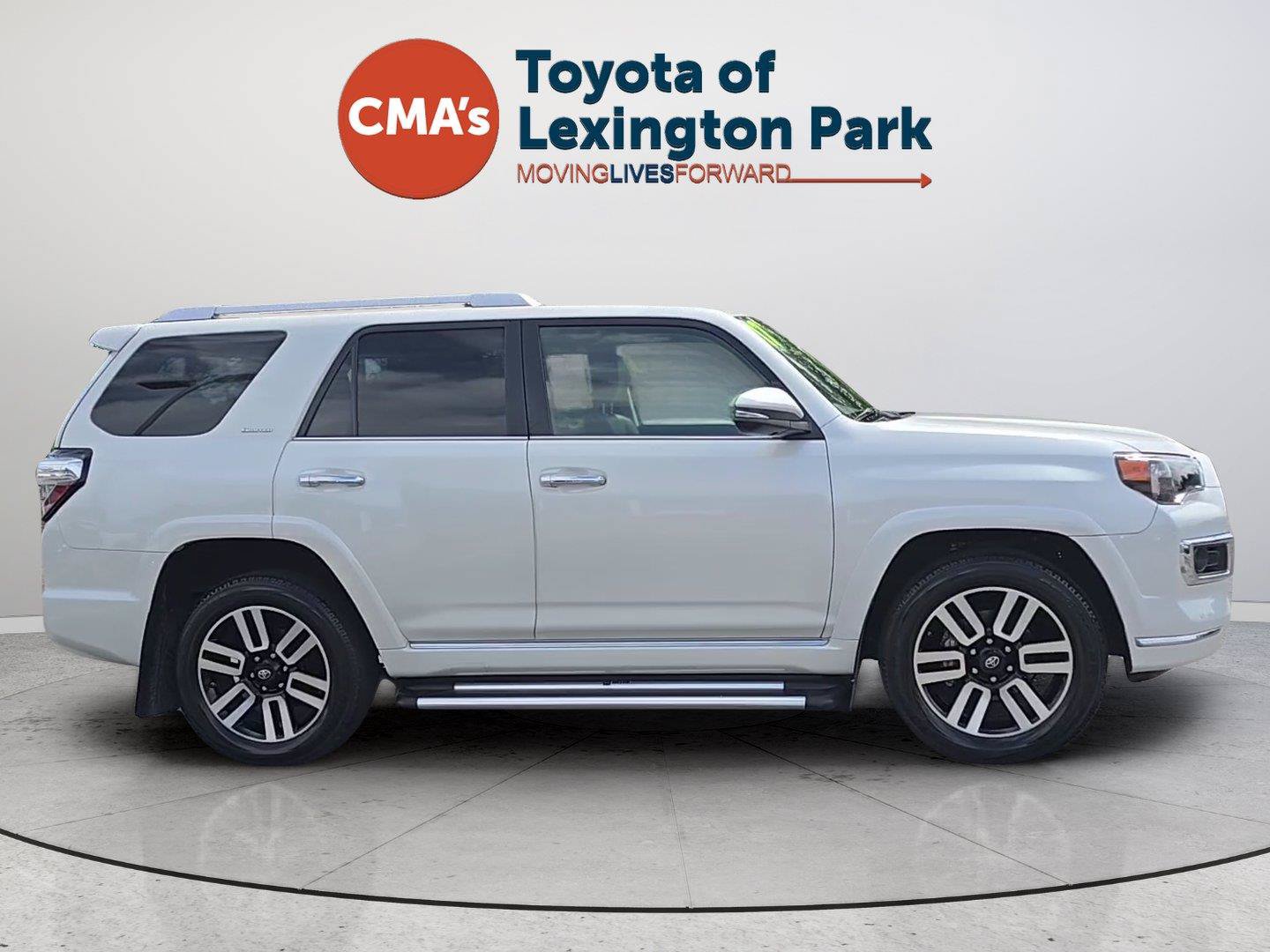 Used 2017 Toyota 4Runner Limited AWD/4WD image 6