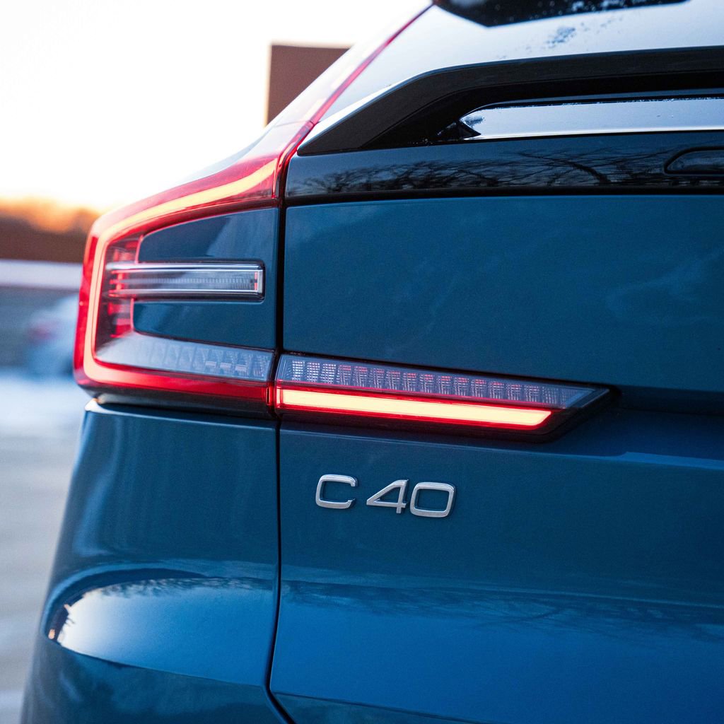 Certified 2023 Volvo C40 P8 Recharge Plus image 5