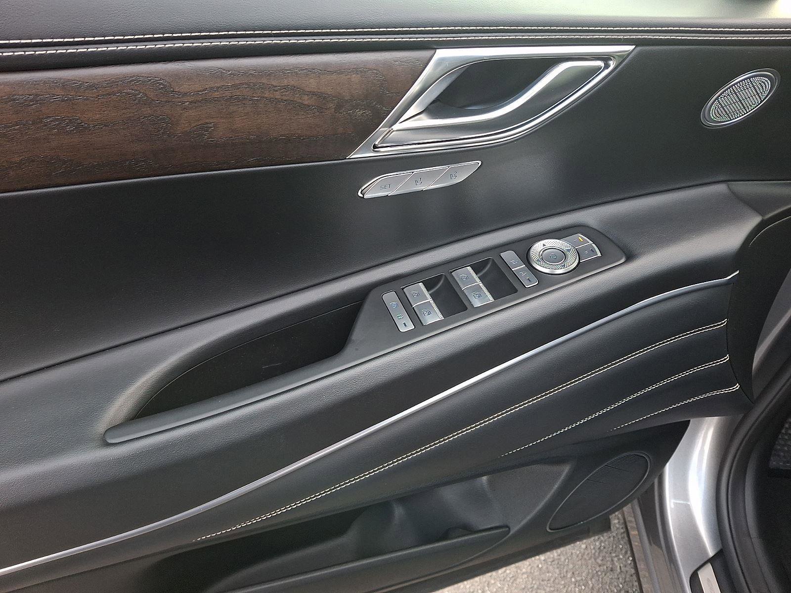 Used 2024 Genesis GV80 2.5T AWD/4WD image 12