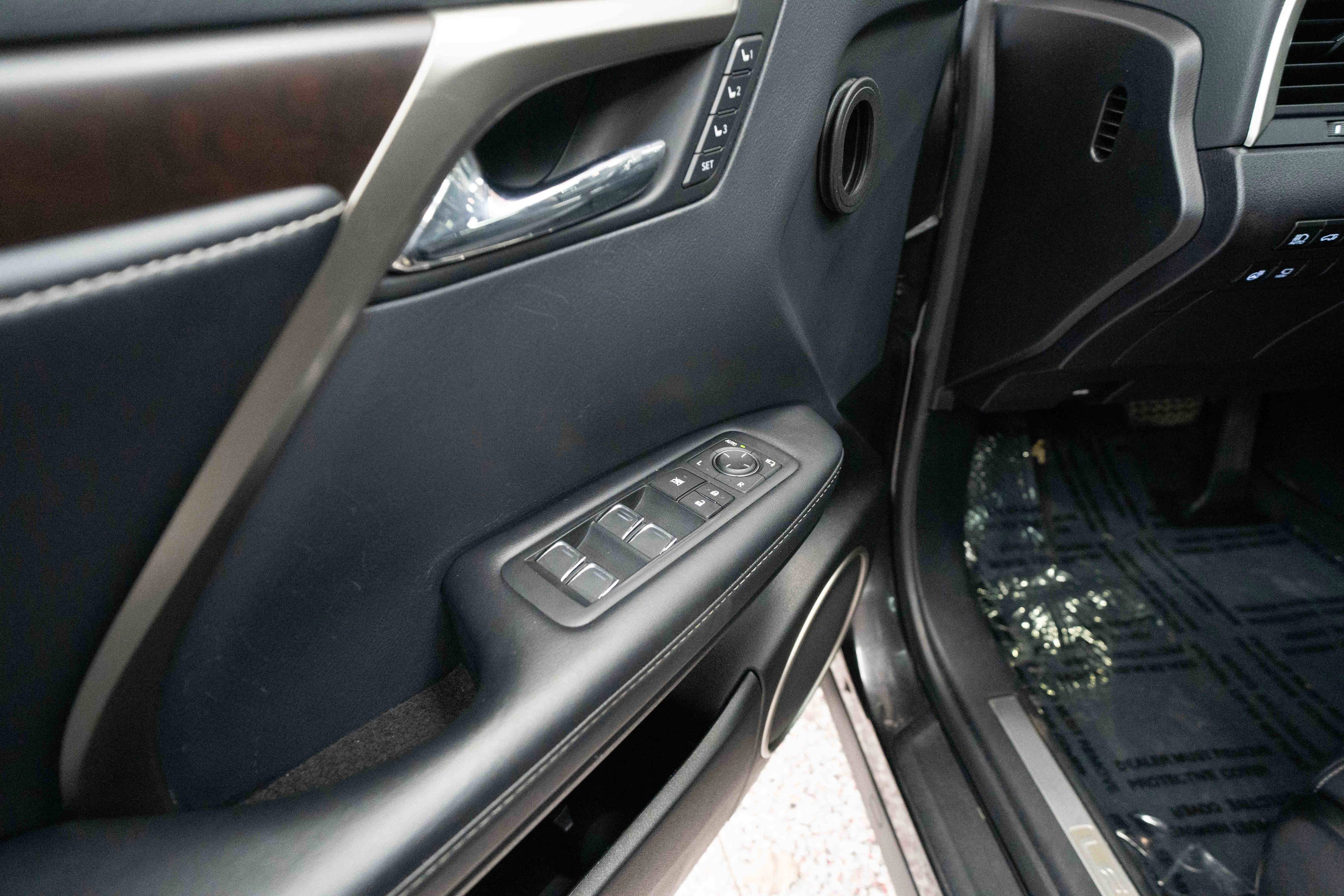 Used 2022 Lexus RX 350 FWD w/ Premium Package image 7