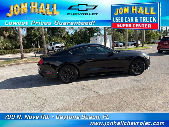 Used 2015 Ford Mustang Coupe RWD image 13