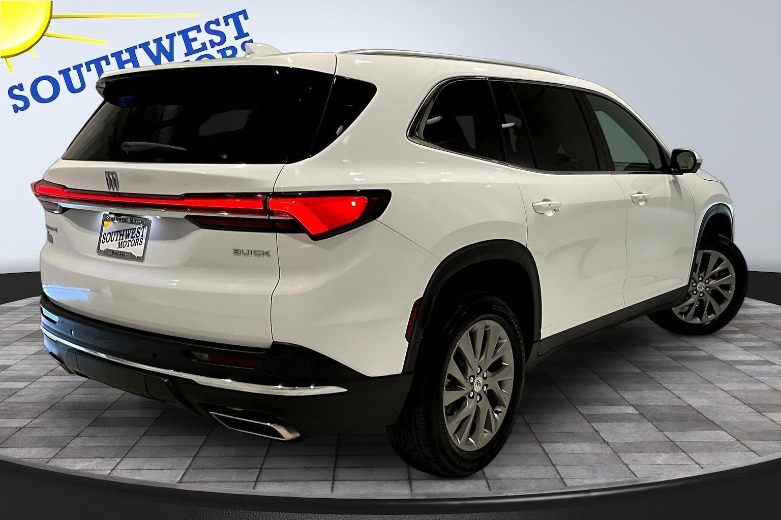 Used 2025 Buick Enclave Preferred image 6
