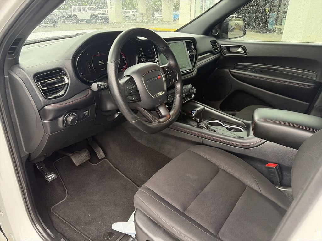 Used 2025 Dodge Durango R/T w/ Blacktop Package AWD/4WD image 11