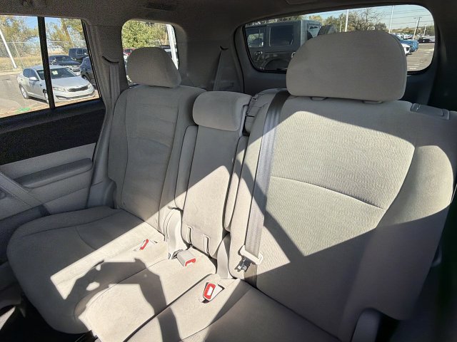 Used 2013 Toyota Highlander Plus w/ Protection Pkg AWD/4WD image 32