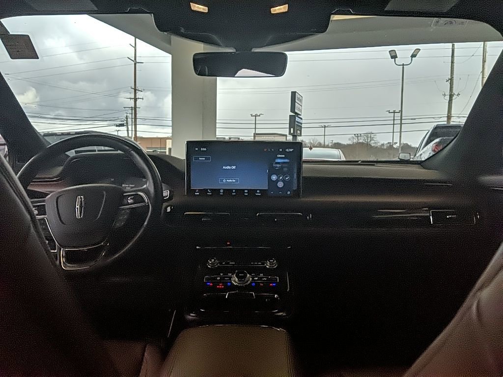 Certified 2023 Lincoln Nautilus Reserve image 14