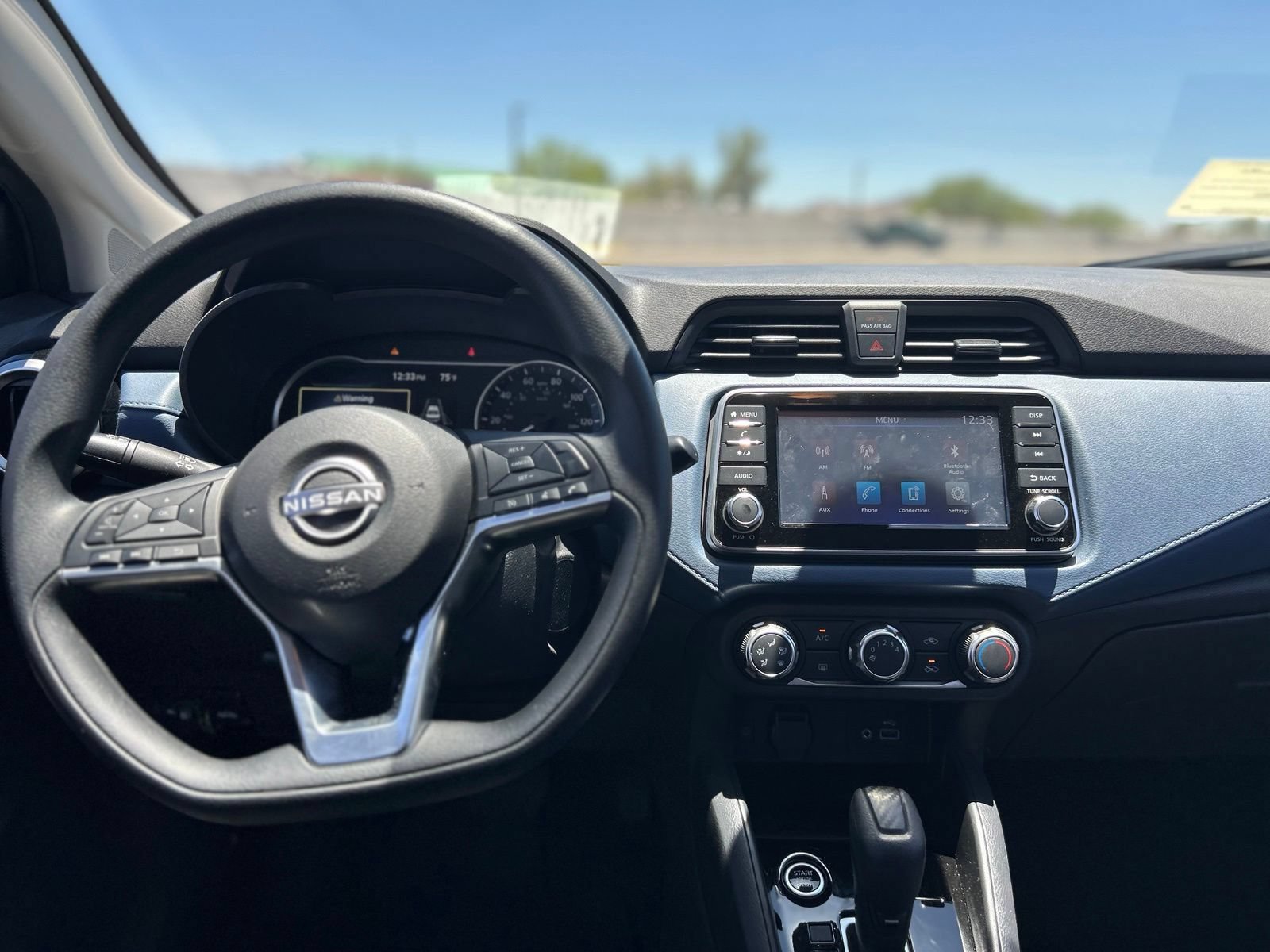 Used 2025 Nissan Versa SV w/ Trunk Package FWD image 16