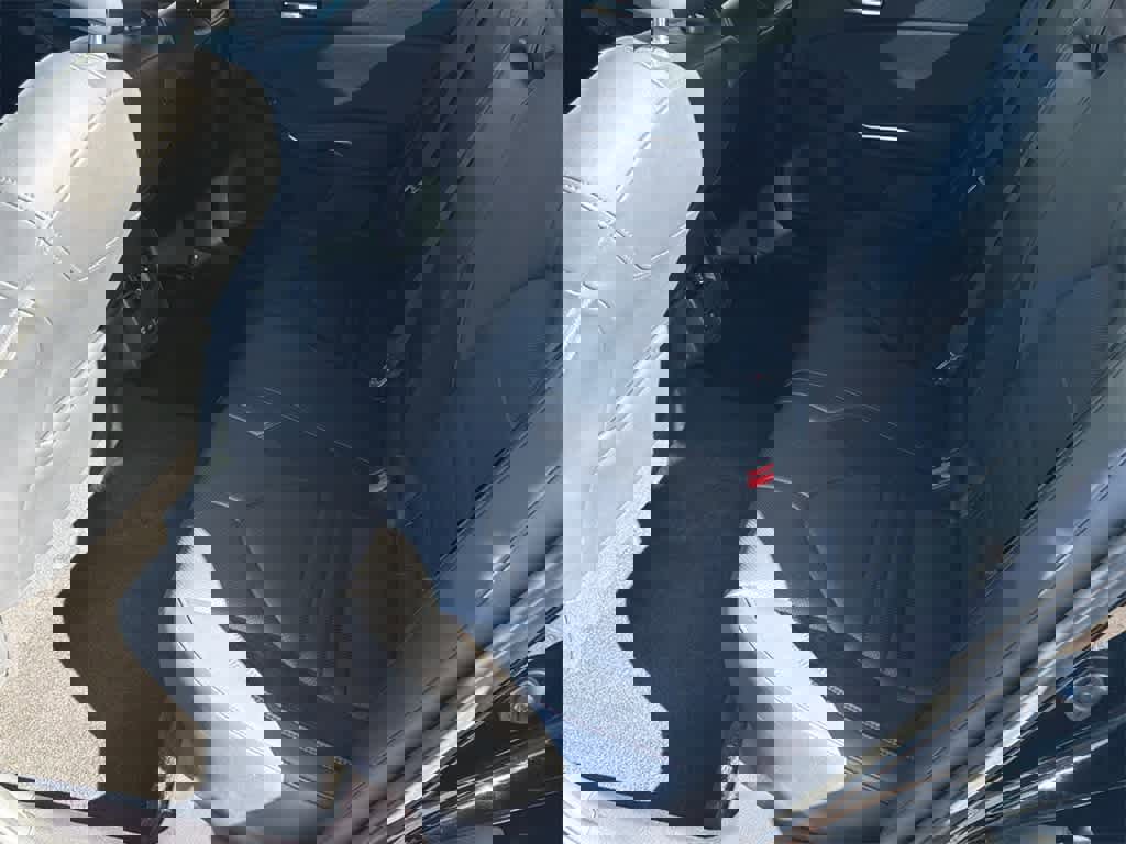 Used 2021 Toyota Avalon XSE image 17