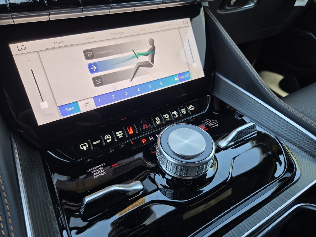New 2026 Jeep Grand Wagoneer L Summit AWD/4WD image 14