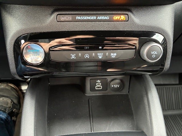 Used 2024 Ford Escape ST-Line w/ Tech Pack #1 AWD/4WD image 23