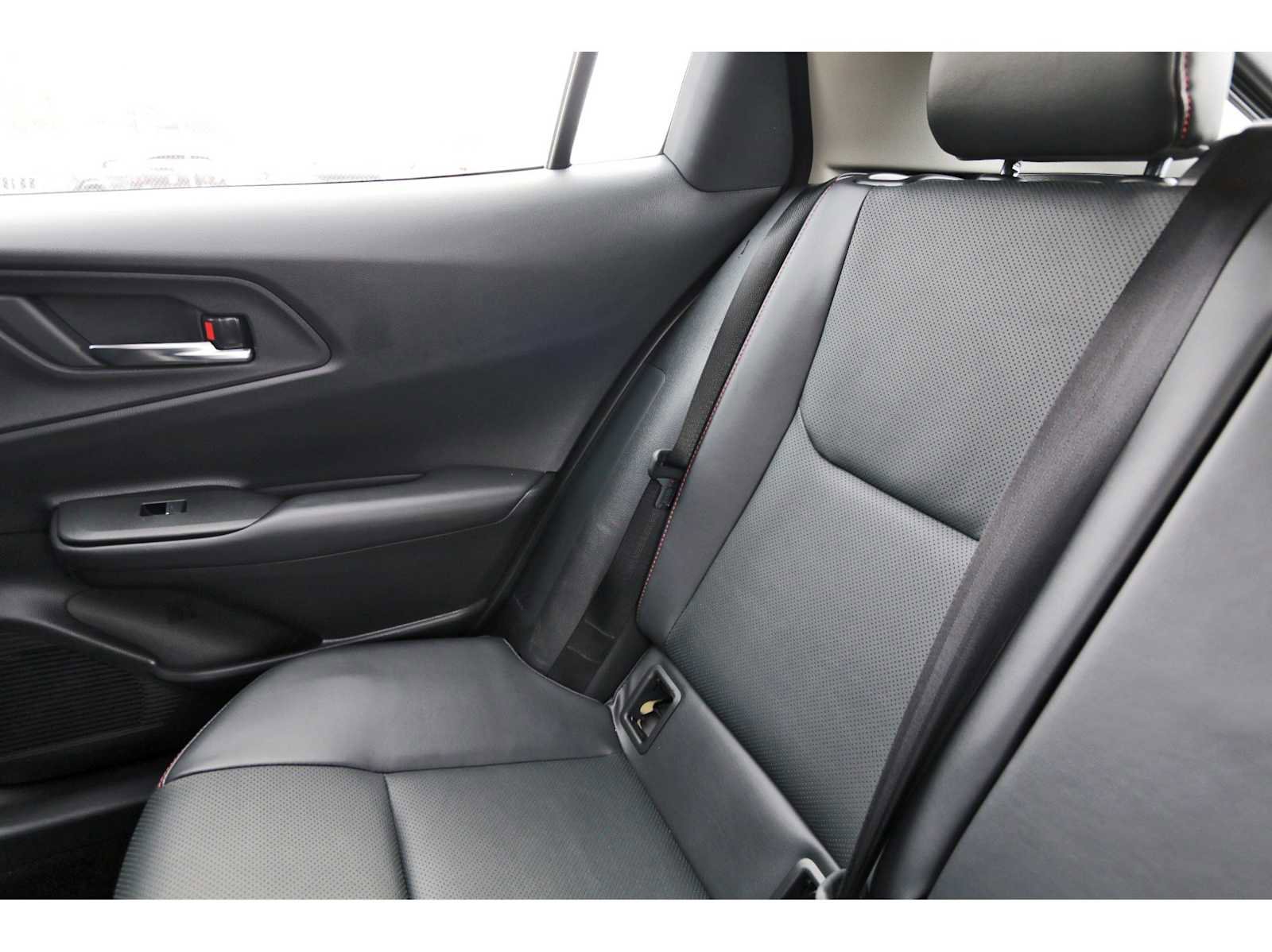 Used 2025 Toyota Prius XSE image 9