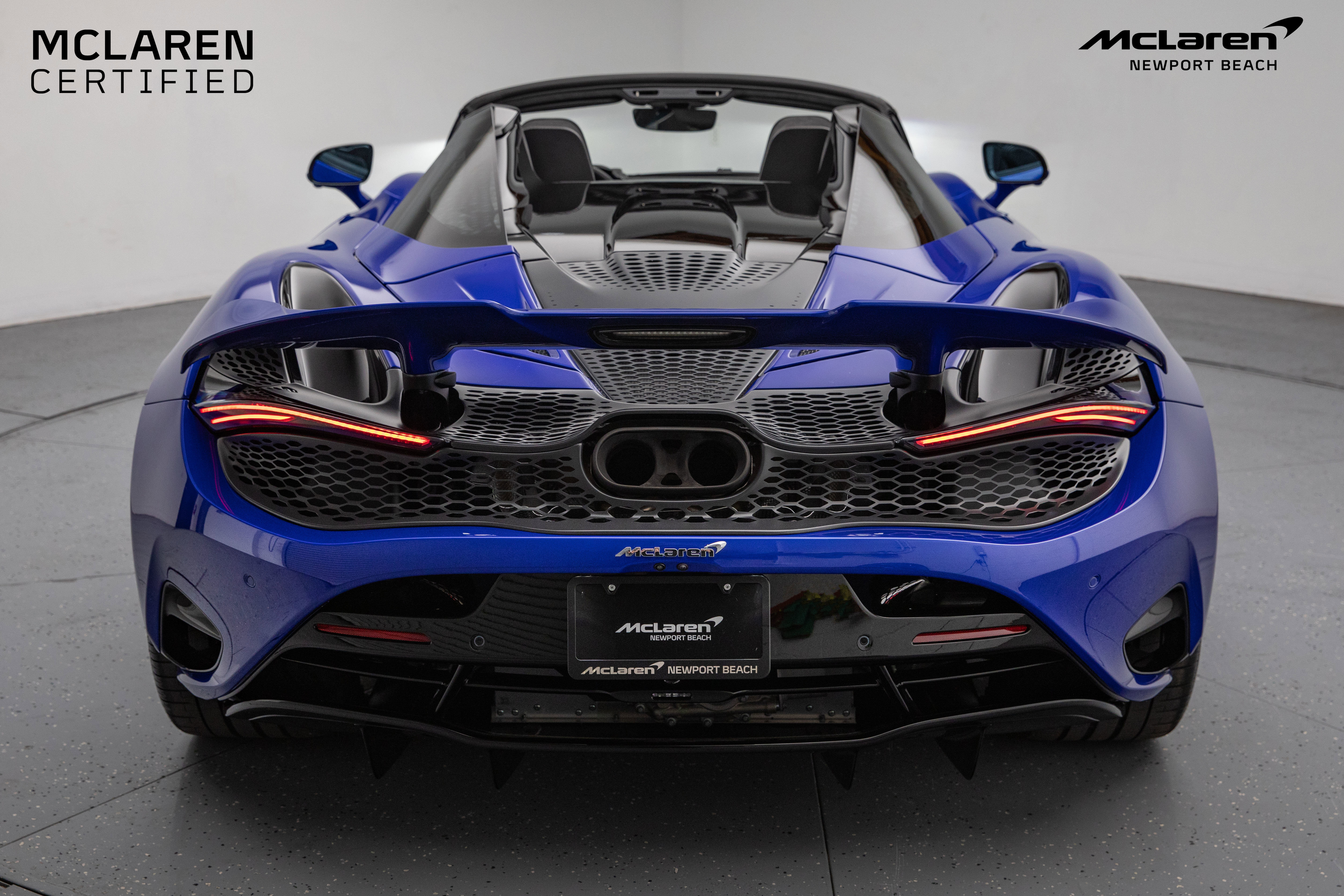 Used 2024 McLaren 750S Spider image 15