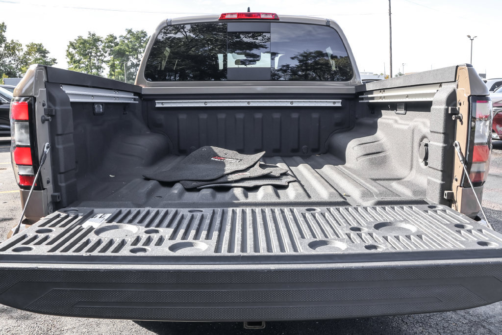 Used 2023 Nissan Frontier PRO-4X w/ Pro Convenience Package AWD/4WD image 33
