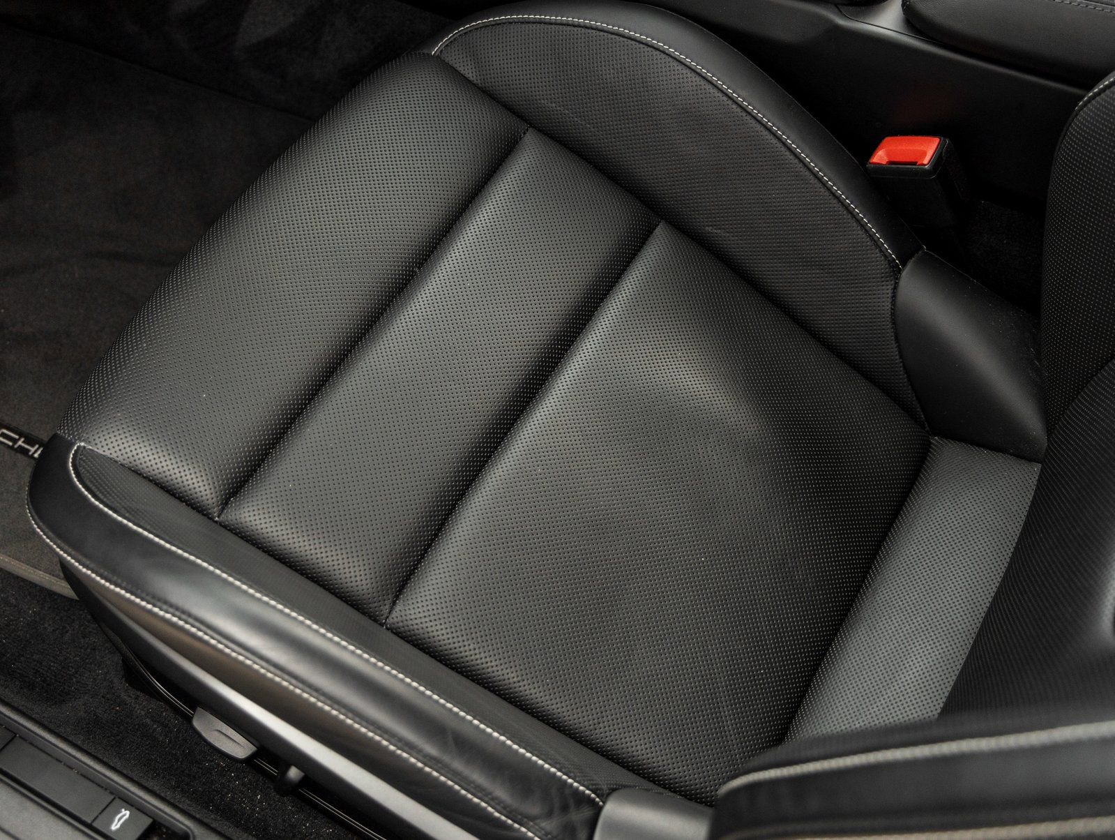 Certified 2022 Porsche 911 Carrera S image 24