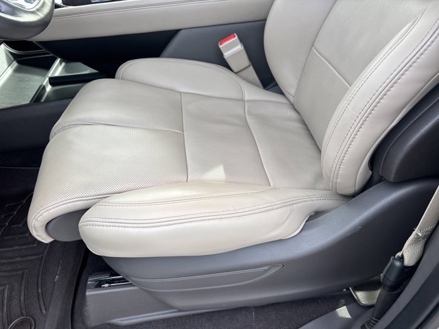 Used 2022 Lincoln Navigator Reserve image 22