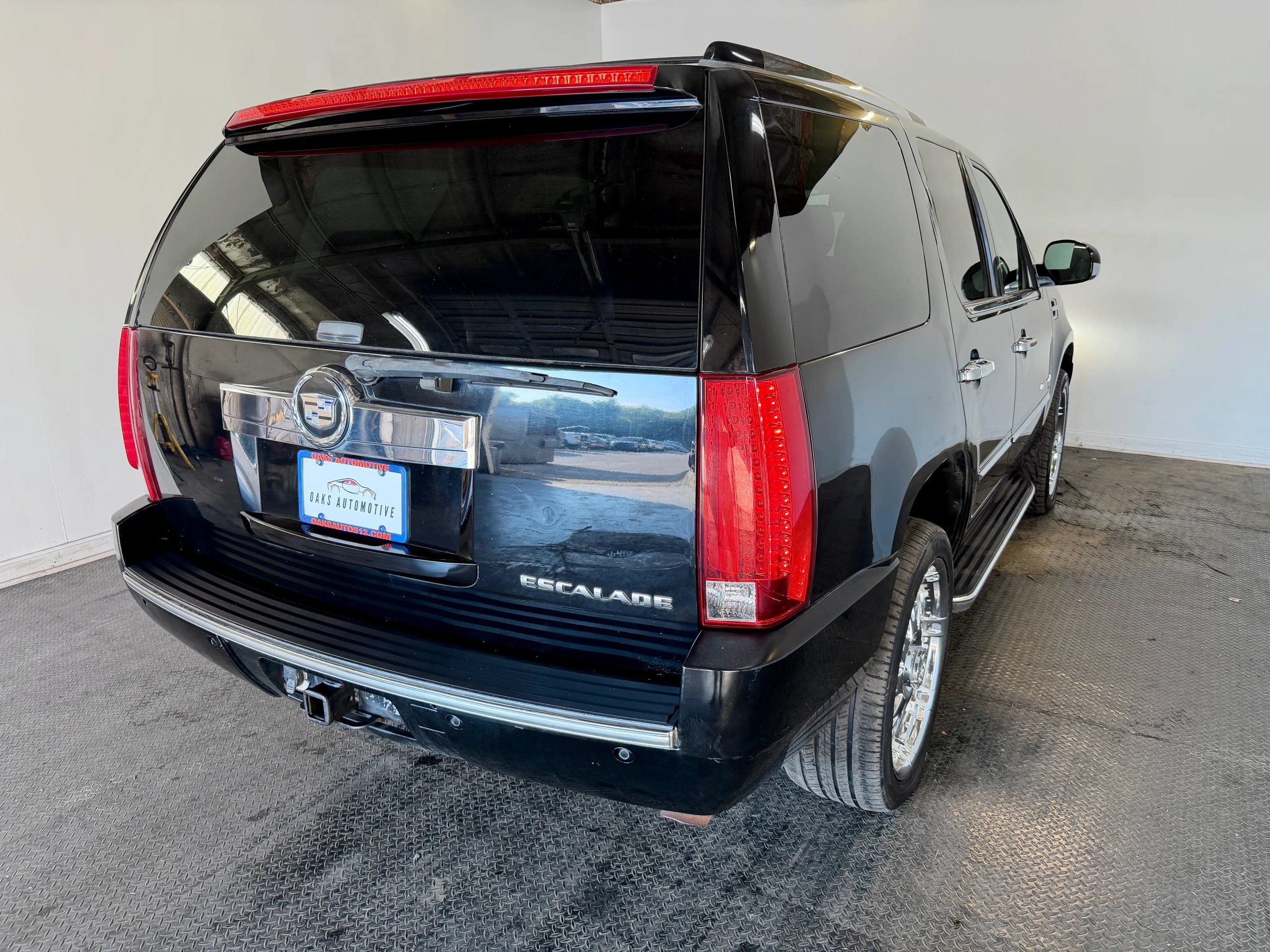Used 2008 Cadillac Escalade AWD image 7