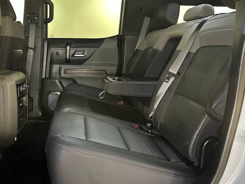 Used 2024 GMC Hummer EV 2X w/ Extreme Off-Road Package AWD/4WD image 22