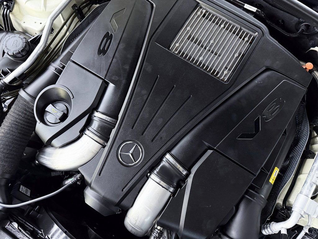 Used 2013 Mercedes-Benz SL 550 w/ Premium Pkg image 23