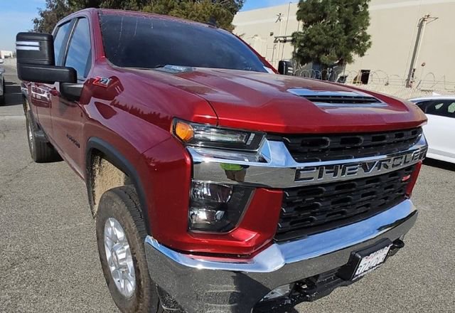 Used 2022 Chevrolet Silverado 2500 LT w/ Convenience Package image 2