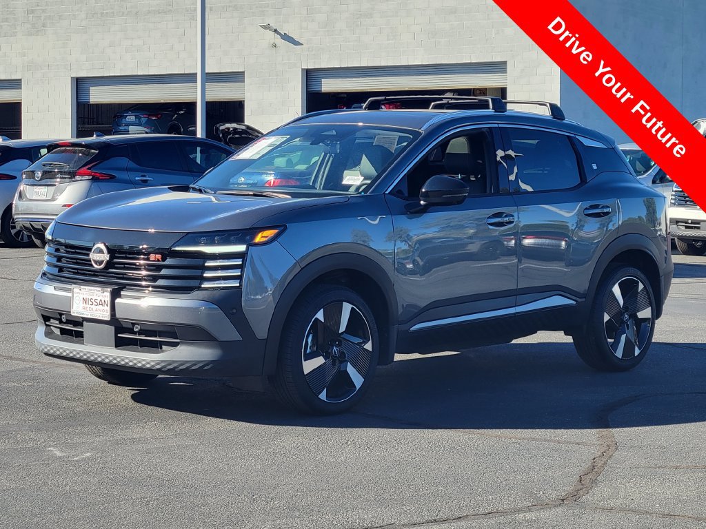 Used 2025 Nissan Kicks S AWD/4WD image 2