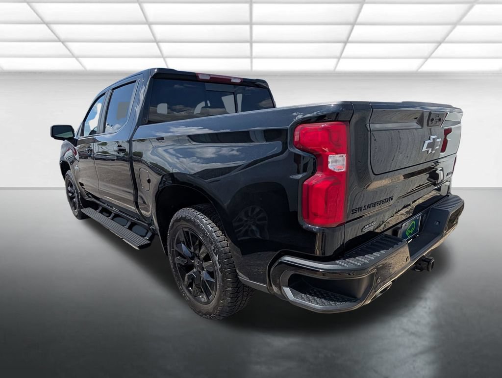 Used 2024 Chevrolet Silverado 1500 RST AWD/4WD image 2